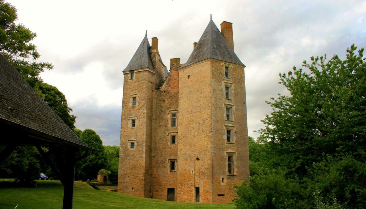 Logis De La Helberdiere Cossé-en-Champagne Exterior foto